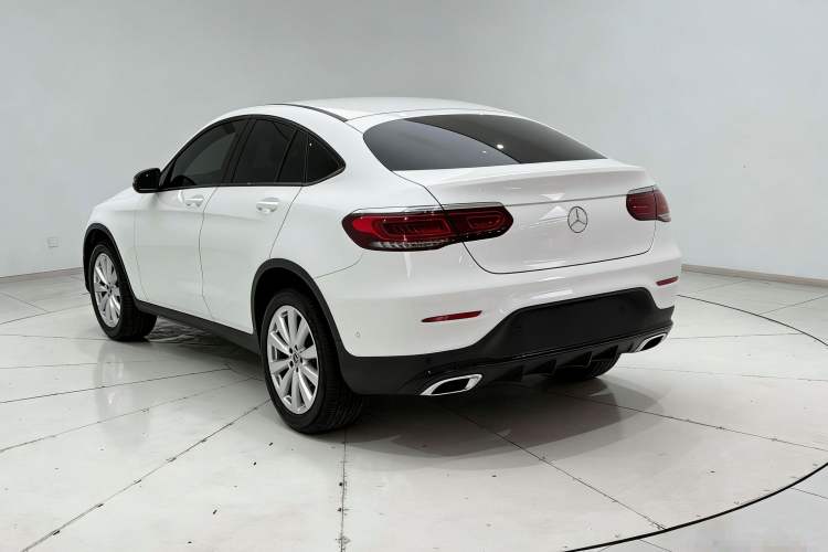 Used Mercedes-Benz GLC Coupe 2021 GLC 260 4MATIC Coupe SUV Exterior 5