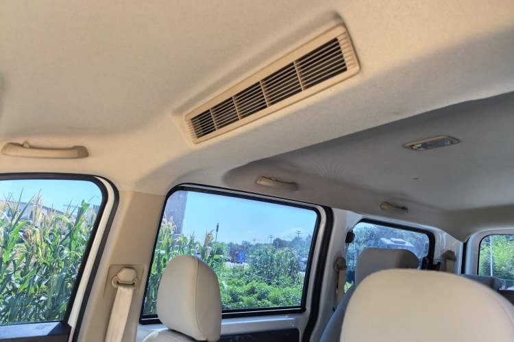 Used Wuling Hongguang V 2022 1.5L Enjoy Edition Hydraulic Power Steering LAR