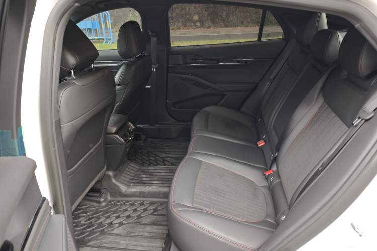 Used Ford Mondeo 2023 EcoBoost 180 Comfort Model Interior 3