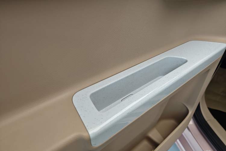 Used Geely Galaxy Panda 2024 Panda Mini 200km Endurance Bear
