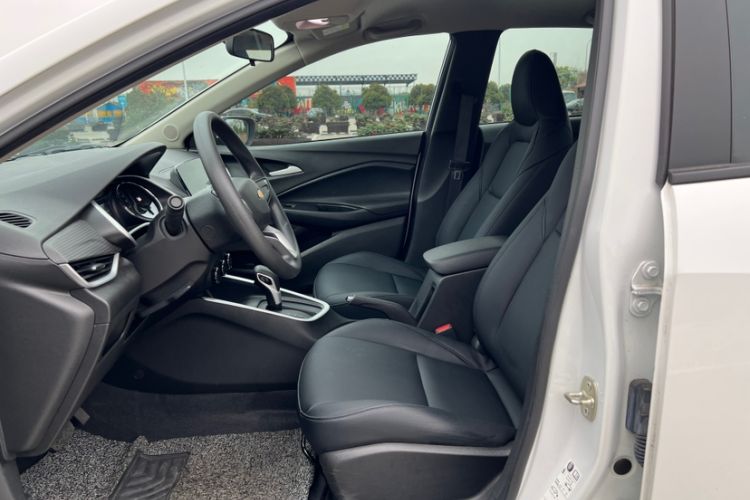 Used Chevrolet Cavalier 2021 325T Automatic Enjoyment Edition Interior 2