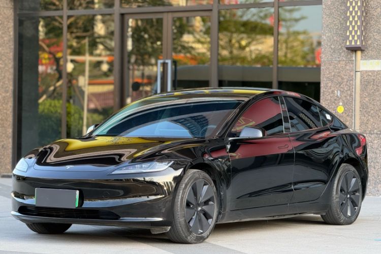 Used Tesla Model 3 2023 Rear-Wheel-Drive Version