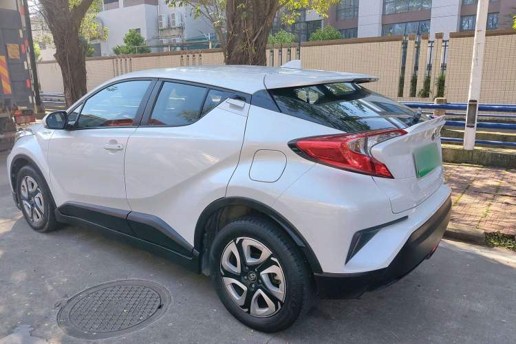 Used Toyota C-HR EV 2020 Leading Edition Exterior 3