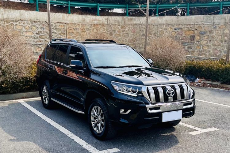 Used Toyota Prado 2018 3.5L Automatic TX-L with Rear-Mounted Spare Tire
