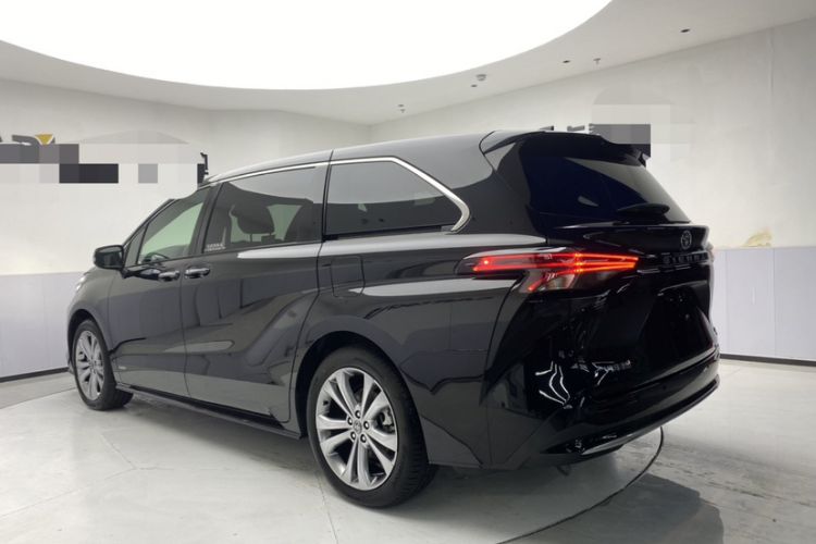 Used Toyota SIENNA 2024 2.5L Hybrid Prestige Deluxe Edition