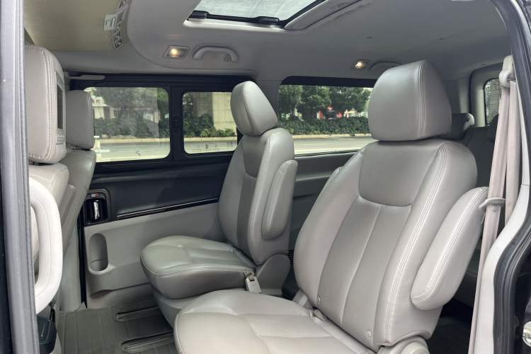 Used JAC Refine M5 2016 1.9T Diesel Manual Business Edition
