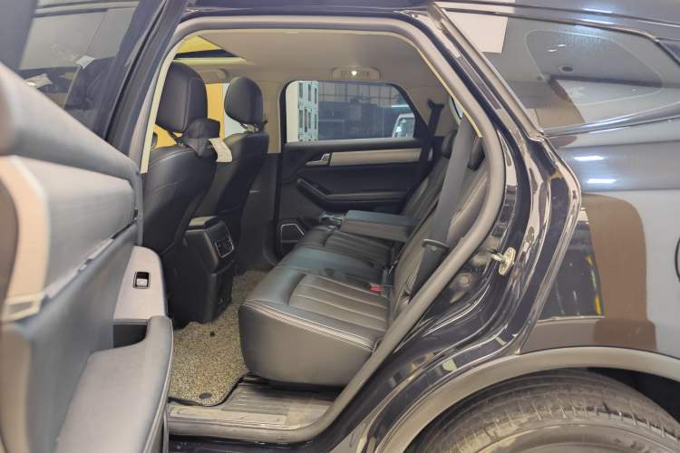 Used BYD Tang 2019 2.0T Automatic SmartConnect Luxury Edition 7 Seats China VI Standard
