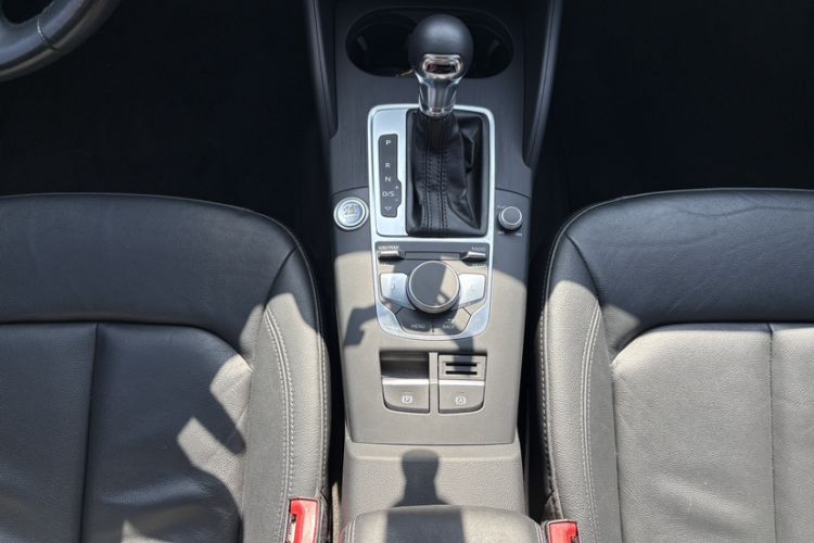 Used Audi A3 2019 Limousine 35 TFSI Style Edition China VI Emission Standard
