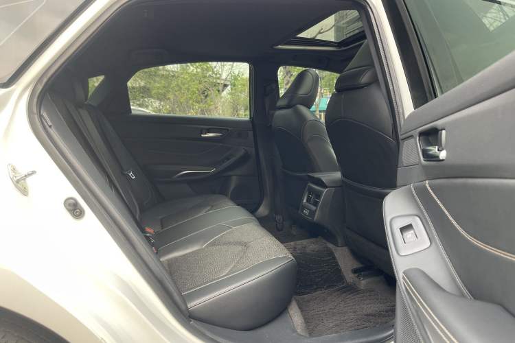 Used Toyota Avalon 2022 2.5L Luxury Edition Interior 2