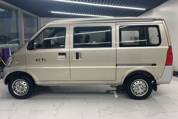 Used Wuling Rongguang 2014 1.2L S Base Model
