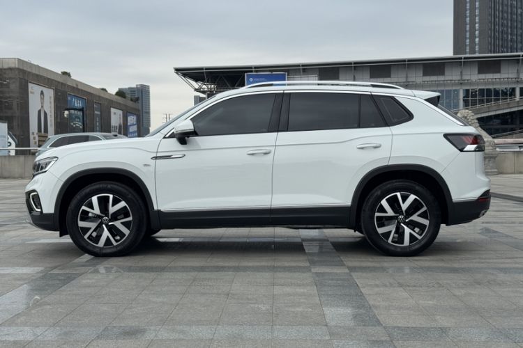 Used Volkswagen Tayron 2024 330TSI Two-Wheel Drive Luxury Plus Advanced Version Exterior 3