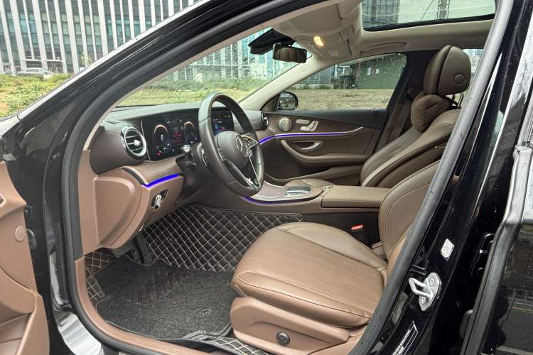 Used Mercedes-Benz E-Class New Energy 2022 Facelift E 350 e L Plug-in Hybrid Sedan Interior 1