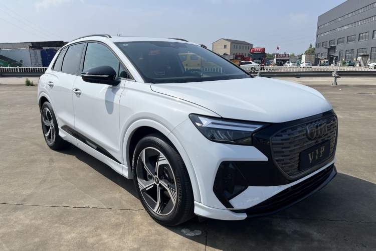 Used Audi Q4 e-tron 2024 50 e-tron quattro Creation Edition Midnight Exterior 5