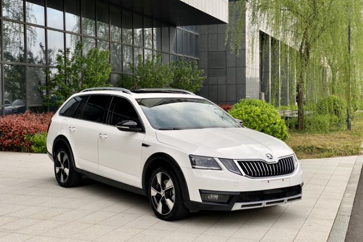 Used Skoda Octavia 2019 TSI280 DSG Luxury Edition Station Wagon China VI Standard Exterior 5