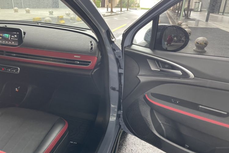 Used ORA Good Cat GT 2022 Mulan Edition 401 km Standard Range
