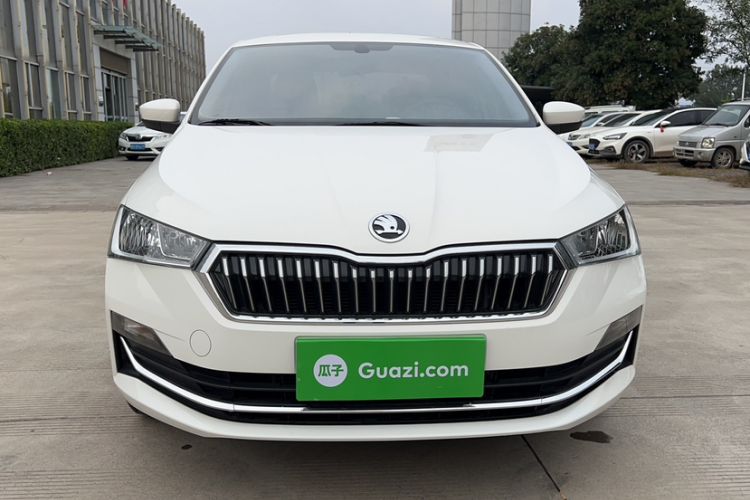 Used Skoda Rapid 2020 1.5L Automatic Comfort Edition
