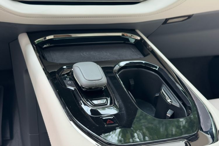 Used Zeekr 009 2022 WE Edition
