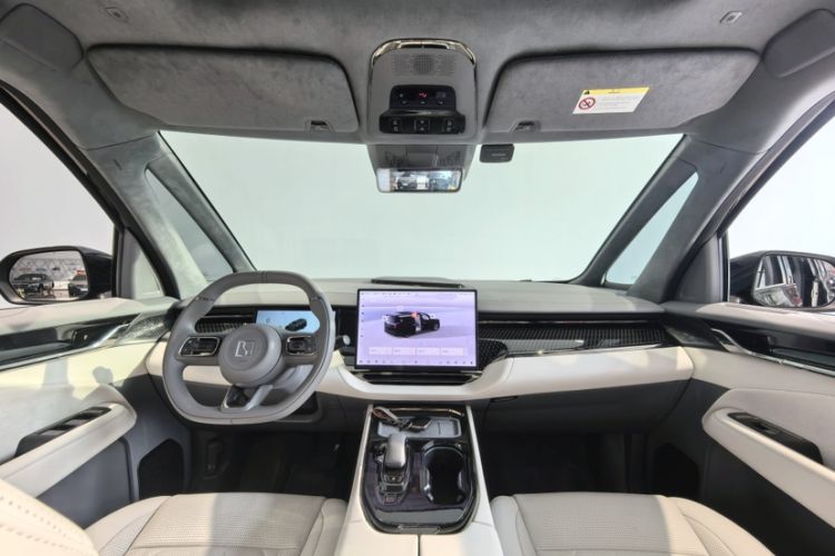 Used Zeekr 009 2024 Six-Seat Executive Version 4WD 108 kWh
