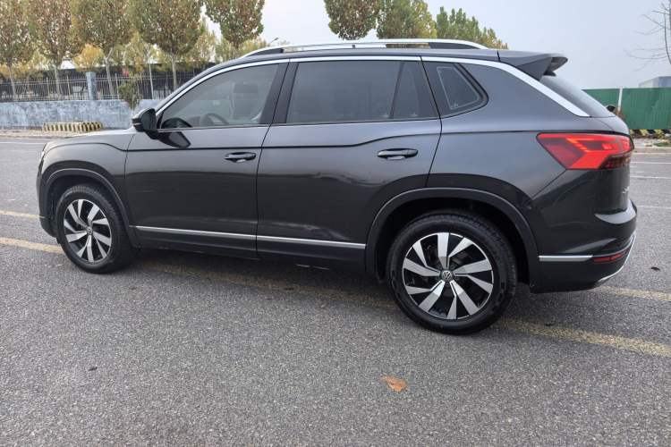 Used Volkswagen Tayron 2019 330TSI Two-Wheel-Drive Luxury Version China V Emission Standard
