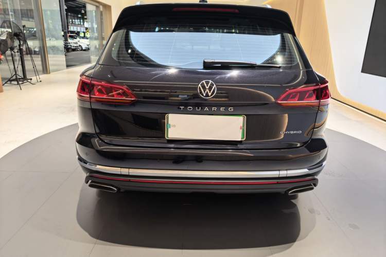 Used Volkswagen Touareg New Energy 2021 eHybrid Exterior 4