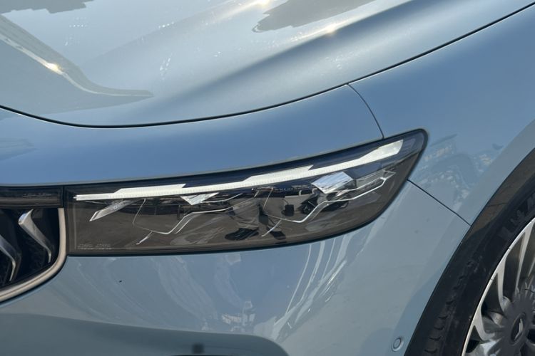 Used VOYAH FREE 2021 Four-Wheel Drive Standard All-Electric Exclusive Luxury Package Left Front Headlight