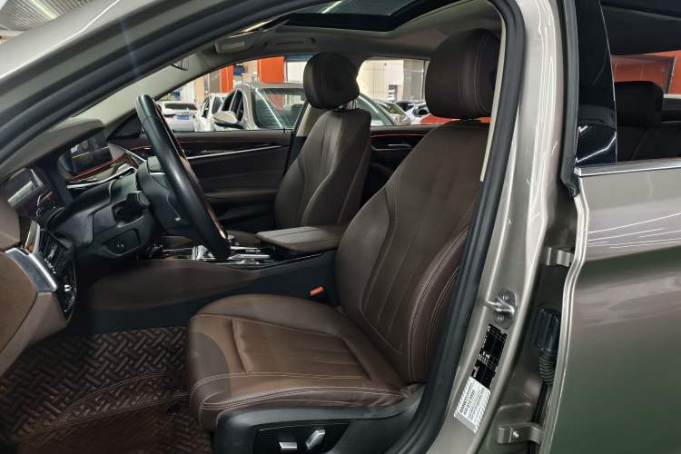 Used BMW 5 Series 2020 525Li Luxury Package