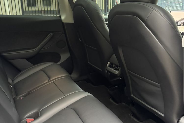 Used Tesla Model Y 2024 Rear-Wheel-Drive Version