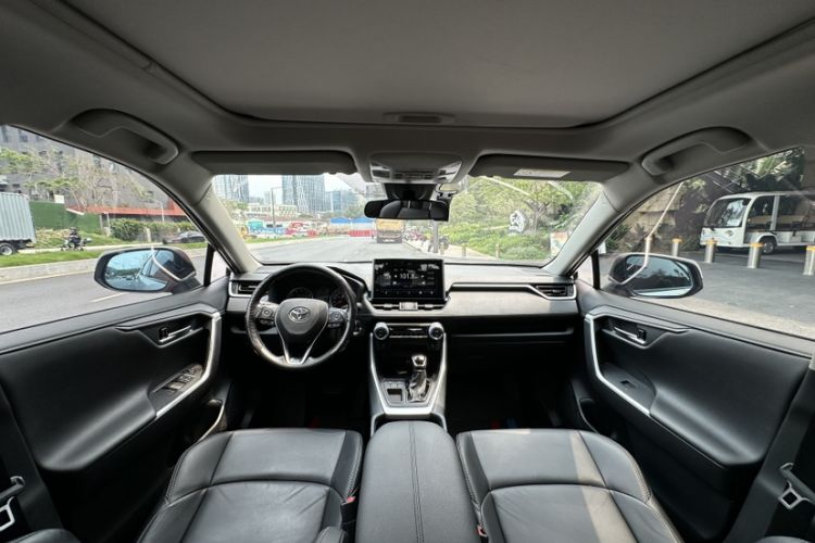 Used Toyota Wildlander 2022 2.0L CVT Two-Wheel Drive Luxury Edition
