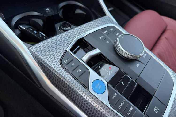 Used BMW i3 2025 eDrive 40 L Midnight Edition