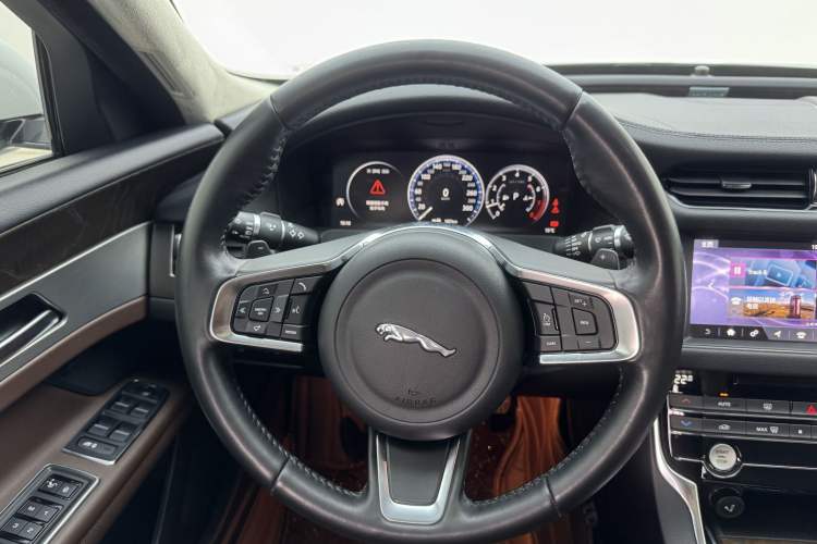 Used Jaguar XFL 2018 XFL 2.0T 250 PS Luxury Edition