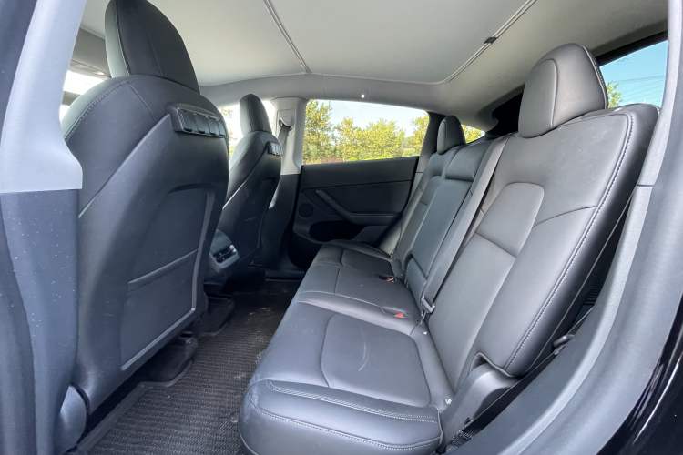 Used Tesla Model Y 2021 Standard Range Rear-Wheel Drive Version
