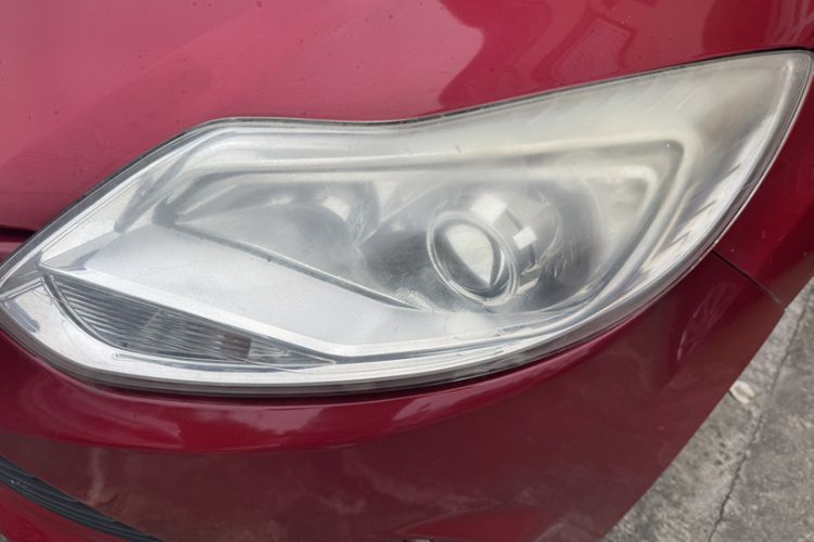 Used Ford Focus 2012 Sedan 1.6L Automatic Fashion Edition