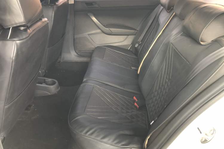 Used Volkswagen Santana 2016 1.4L Manual Fashion Edition