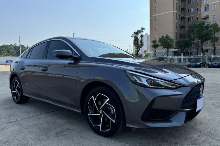 Used MG 5 2021 Revised 300TGI DCT Qingshè Luxurious Enjoyment Edition