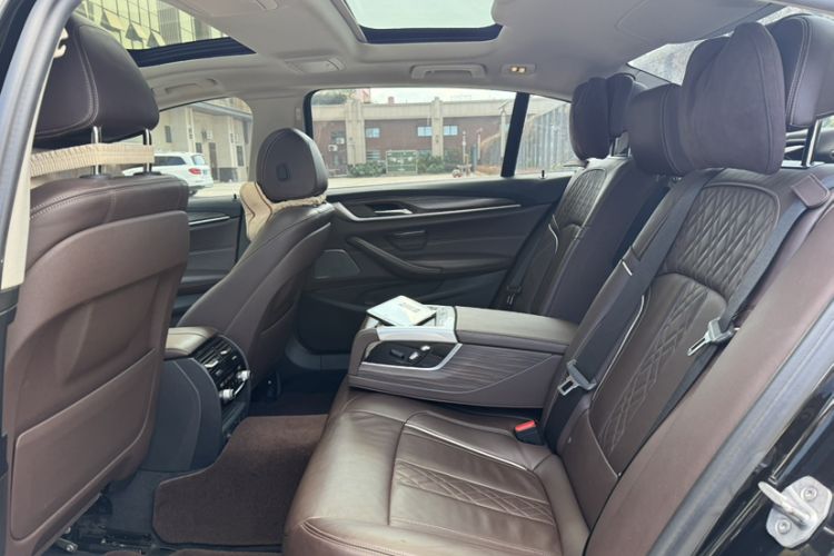 Used BMW 5 Series 2018 530Li Luxury Edition Premium Package
