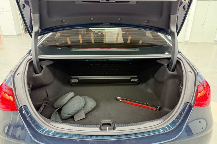 Used Mercedes-Benz C-Class 2023 Second Facelift C 260 L Sport Edition
