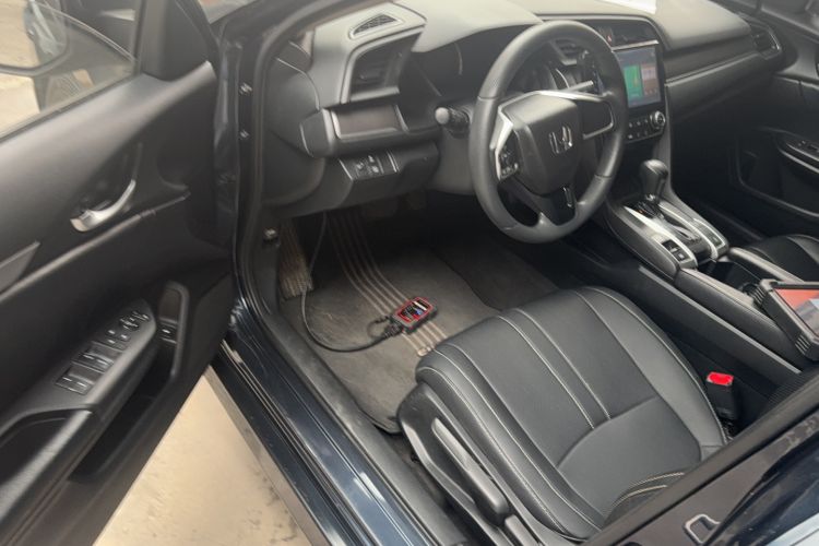 Used Honda Civic 2016 180TURBO CVT Comfort Version Interior 2