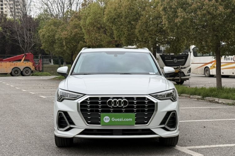 Used Audi Q3 2021 40 TFSI Fashion Dynamic Model