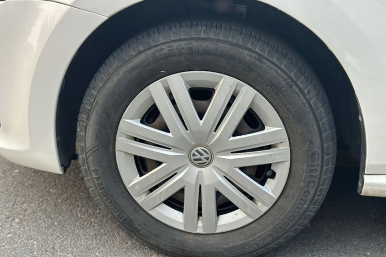 Used Volkswagen Polo 2016 1.4L Manual Fashion Model