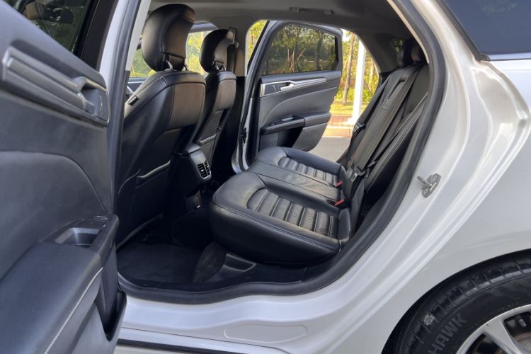 Used Ford Mondeo 2017 EcoBoost 200 Stylish Model