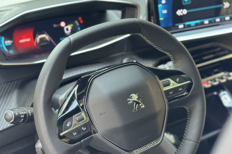 Used Peugeot e2008 2020 3D ZhenShang Edition