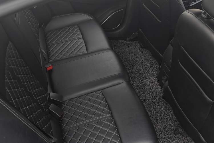 Used Zotye Z500 2015 1.5T Manual Luxury Model
