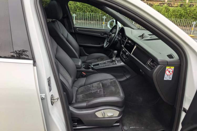 Used Porsche Macan 2021 Macan 2.0T
