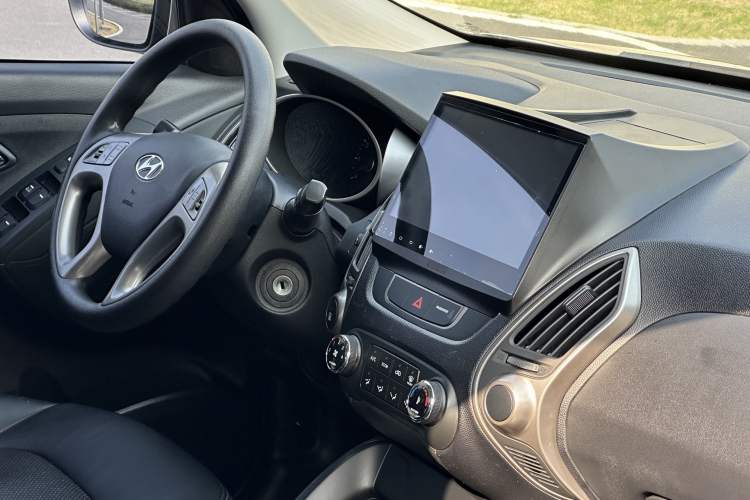 Used Hyundai ix35 2015 2.0L Automatic 2WD Comfort Edition China V Standard