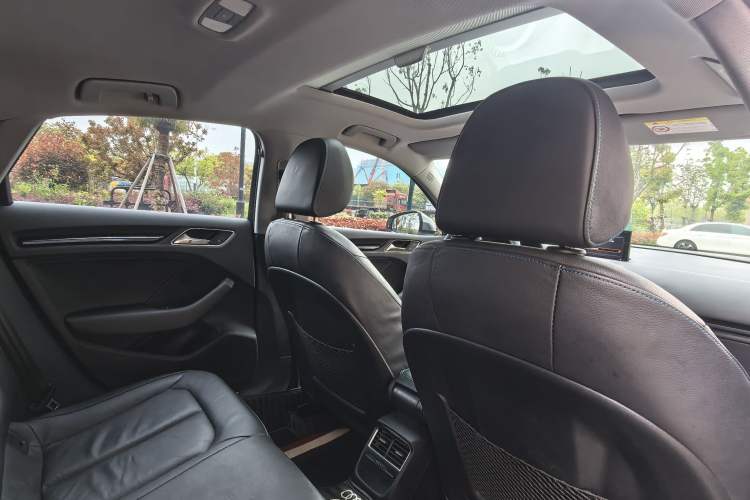 Used Audi A3 2020 Limousine 35 TFSI Fashion Edition China VI Emission Standard