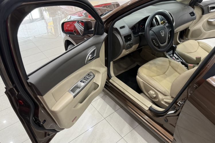 Used Baojun 630 2014 1.5L Automatic Elite Model