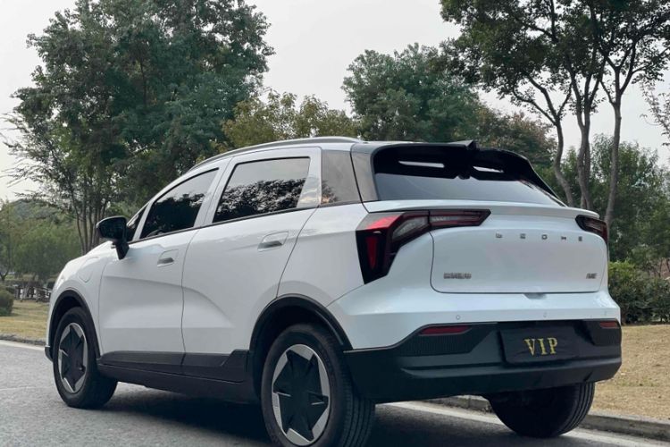 Used Geometry E Firefly 2024 301km Flowing Light Exterior 6