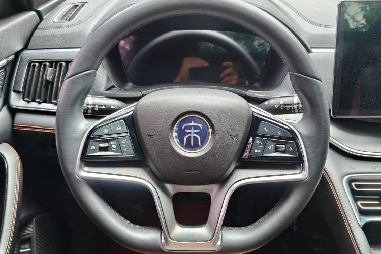 Used BYD Song PLUS 2020 1.5T Automatic Flagship Edition Steering Wheel