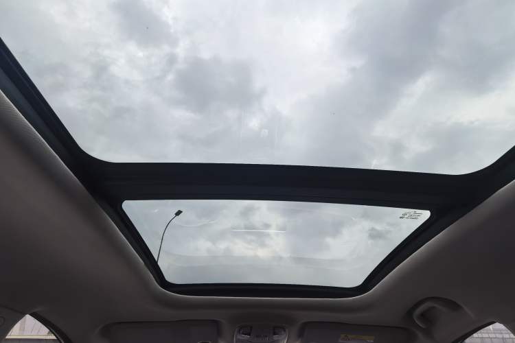 Used SOL X8 2021 300T DCT Leading Smart Connectivity Version 7 Seats