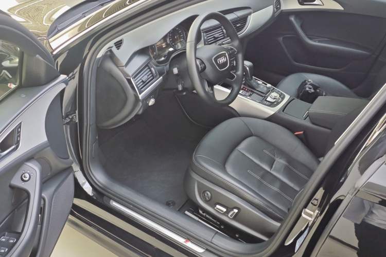 Used Audi A6L 2018 30th Anniversary Edition 35 TFSI Fashion Model